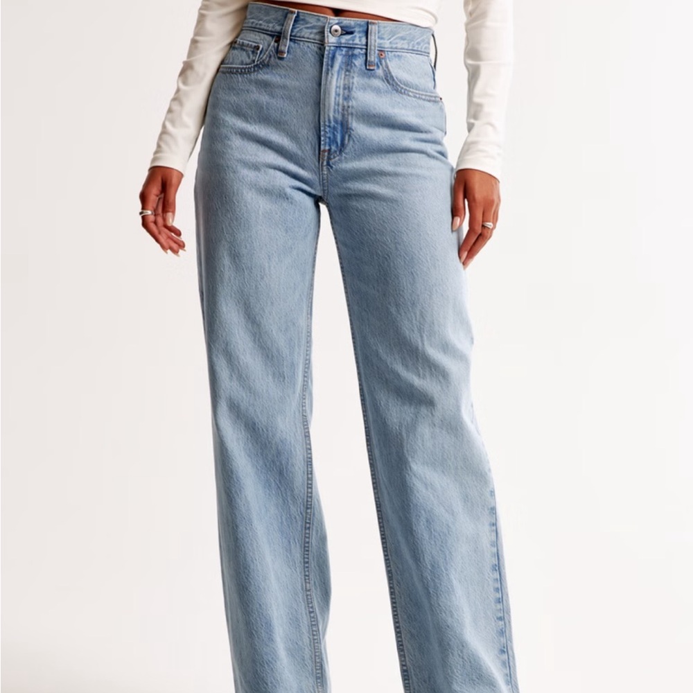 NWT abercrombie loose low rise jeans